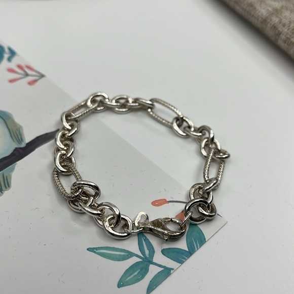 Sterling Silver Figaro Textured Ribbed Cable Chain Link Bracelet - Picture 8 of 11